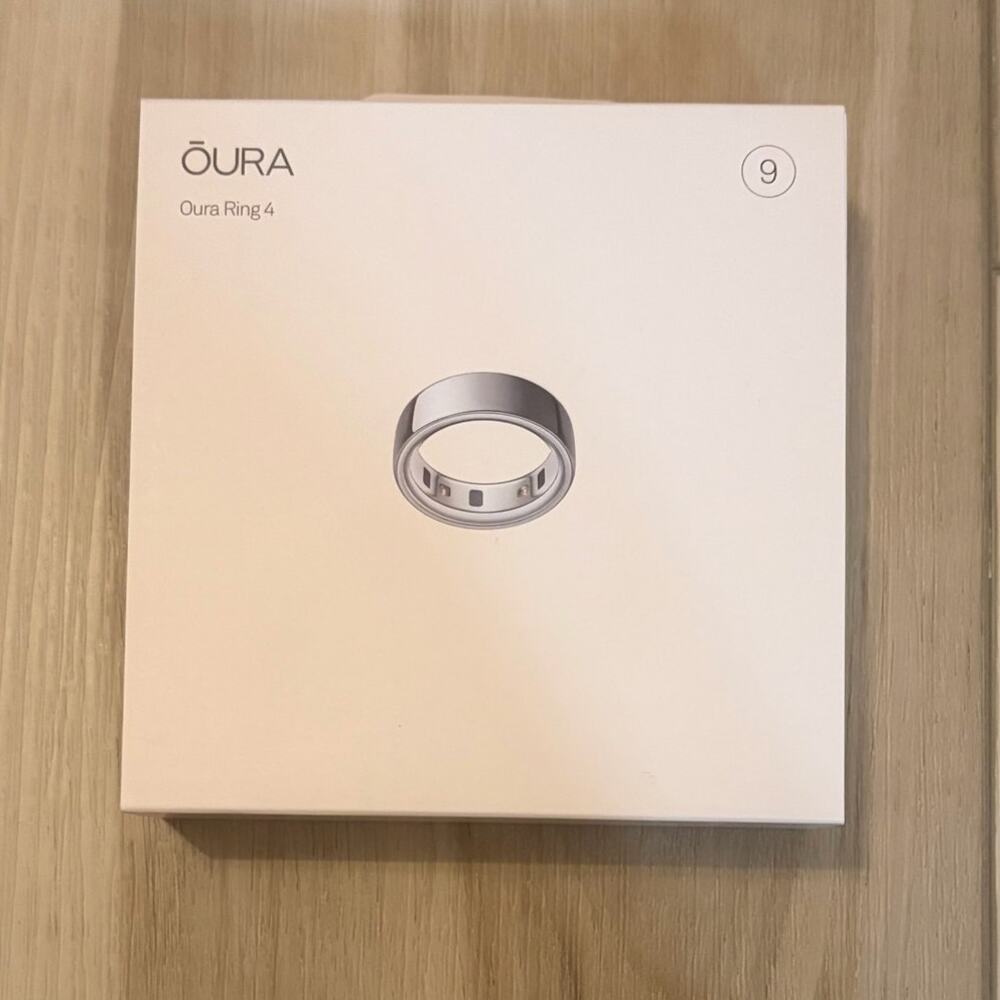 Oura Ring Size 9 Silver Brand New in Box Smart Sleep Fitness Health Tracker